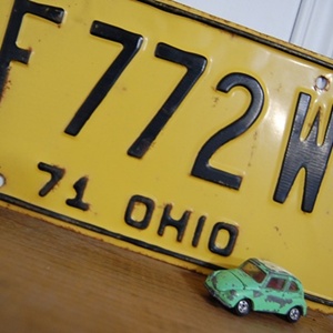 Vintage License Plate F772W