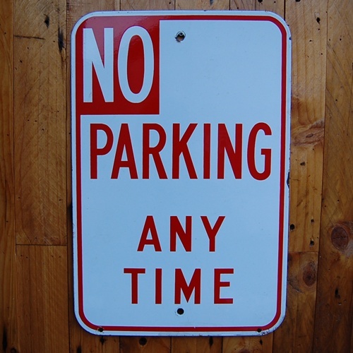 NO PARKING ANY TIME(법랑)