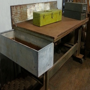 industrial iron caster  table