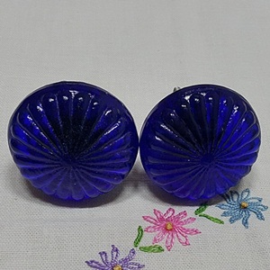Glass knob-daisy blue
