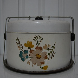 vintage cake box(white)